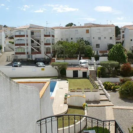En Parking Y Piscina Comu Av-54 *