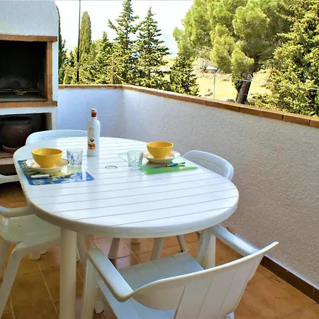 En Parking Y Piscina Comunitaria Av-54 * Roses