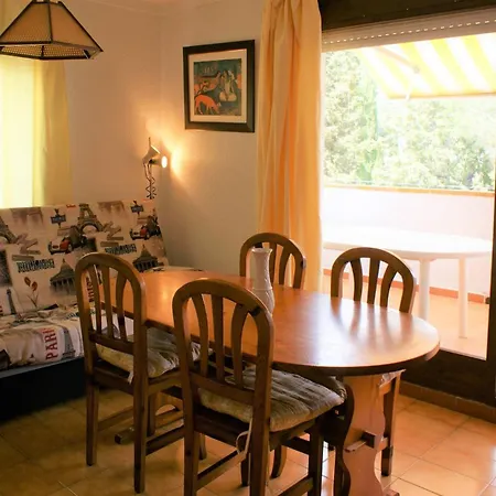 Holiday home En Parking Y Piscina Comunitaria Av-54